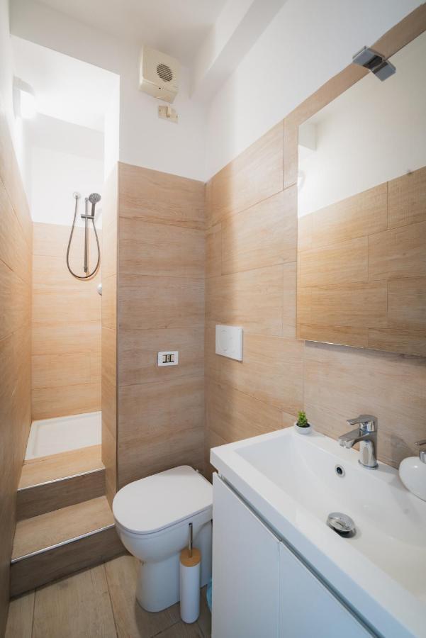 Suite "Castello" Del Garda - Apt Per Coppie Garda Desenzano del Garda Luaran gambar